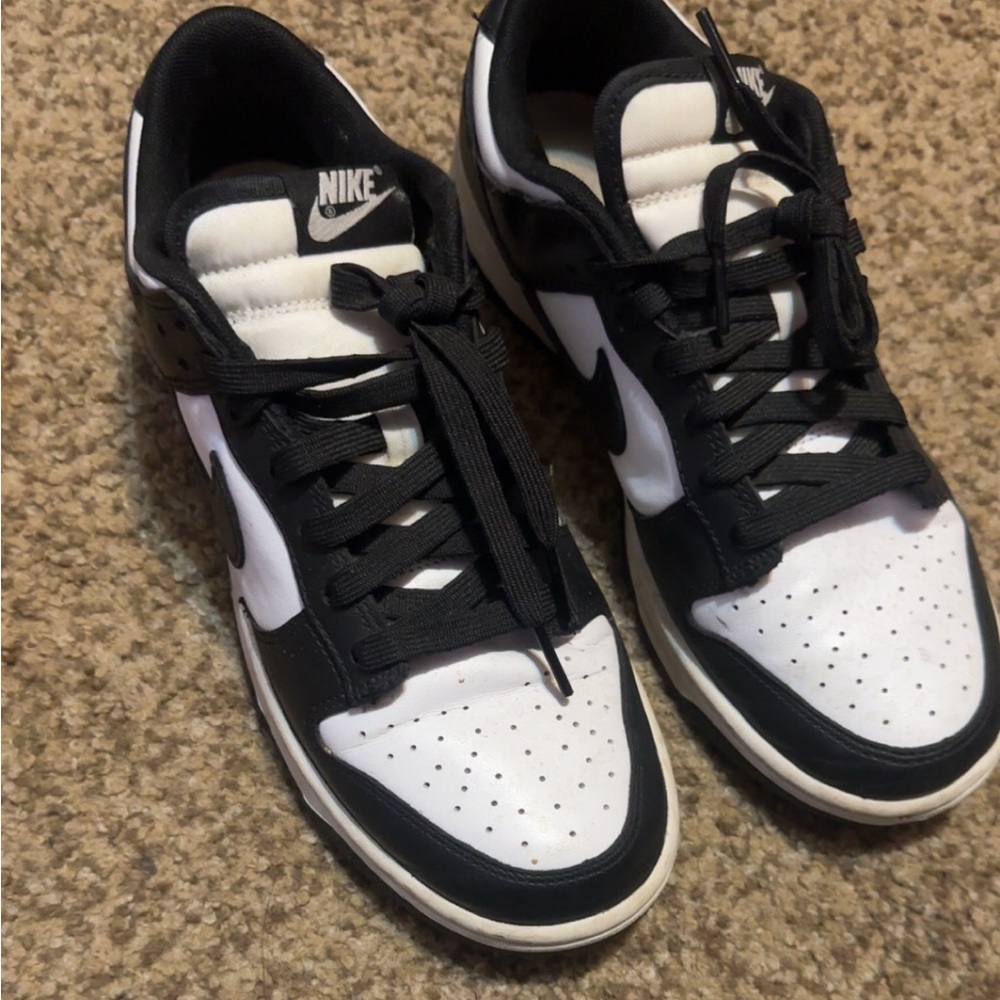 Nike Black and White Athletic Shoes